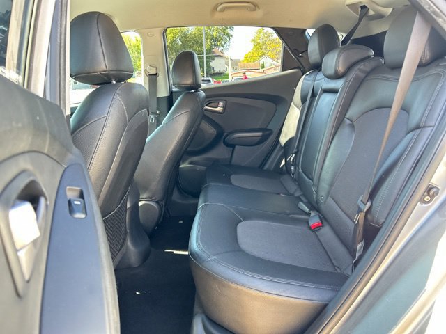 Used 2012 Hyundai Tucson GLS FWD image 16