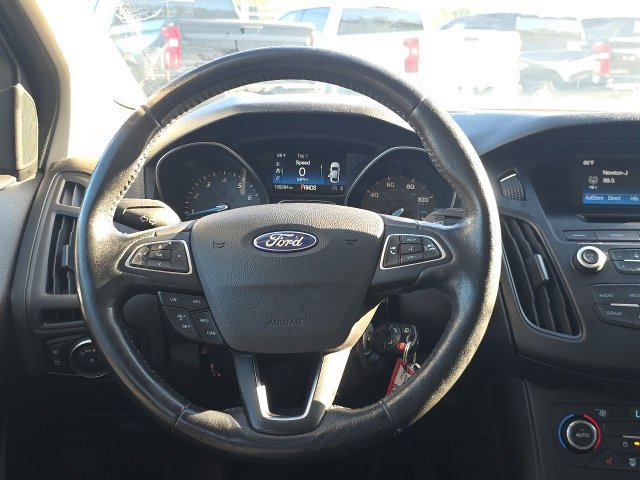 Used 2017 Ford Focus SE w/ SE Winter Package FWD image 7