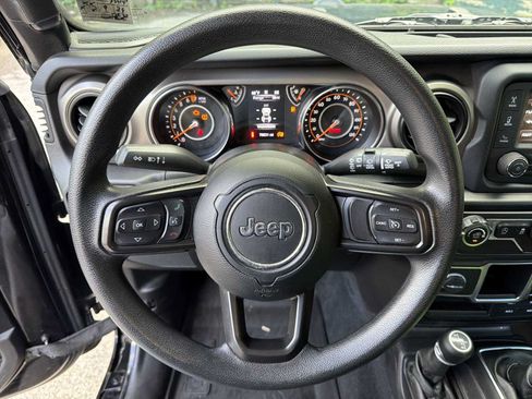 Used 2020 Jeep Wrangler Sport AWD/4WD image 11