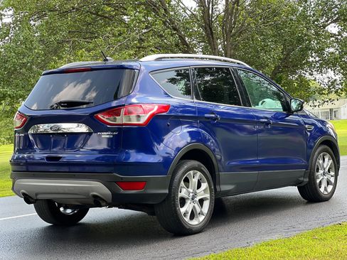 Used 2016 Ford Escape Titanium image 4