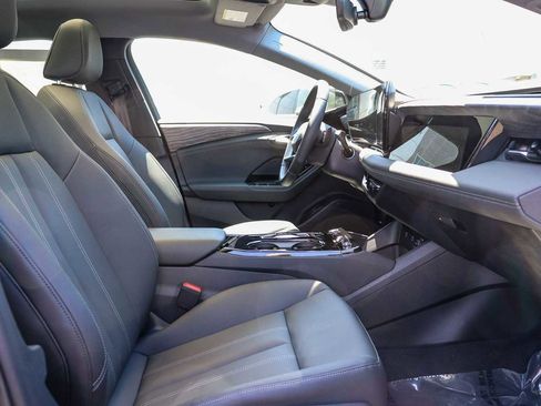 Certified 2025 Audi A6 e-tron Premium w/ Convenience Package RWD image 16