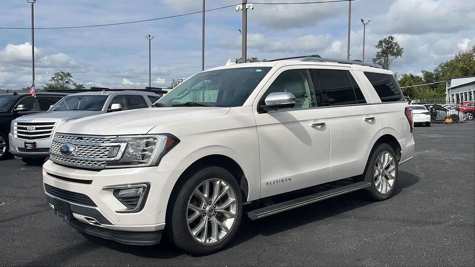 Used 2019 Ford Expedition Platinum AWD/4WD image 4