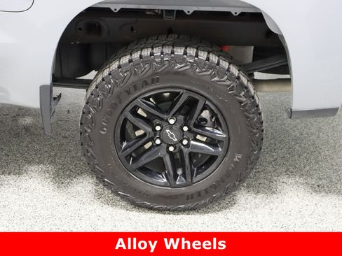 Used 2025 Chevrolet Silverado 1500 Custom Trail Boss image 10