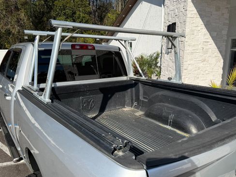 Used 2015 RAM 2500 SLT image 17