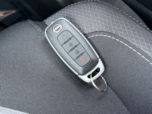 Used 2024 Nissan Pathfinder SV w/ Lighting Package (N92) AWD/4WD image 31