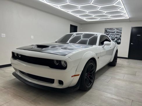 Used 2021 Dodge Challenger R/T Scat Pack image 1