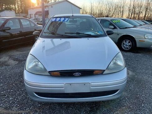 Used 2003 Ford Focus SE image 1