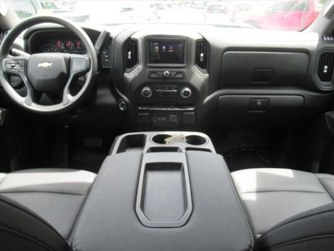 Used 2026 Chevrolet Silverado 2500 W/T w/ WT/CX Safety Package AWD/4WD image 12
