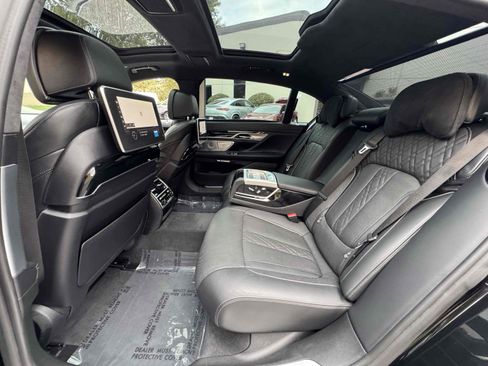 Used 2018 BMW ALPINA B7 xDrive image 6