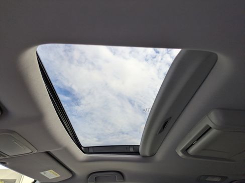 Used 2018 Honda Pilot Elite image 22