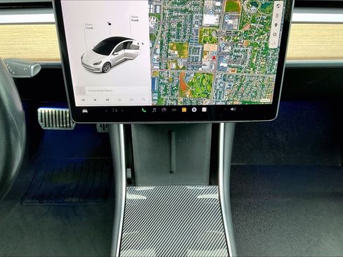 Used 2019 Tesla Model 3 Long Range image 9