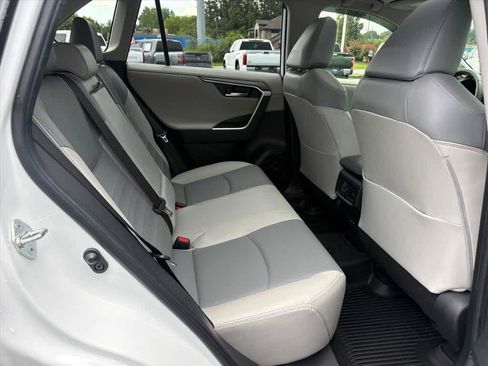 Used 2023 Toyota RAV4 Limited AWD/4WD image 7