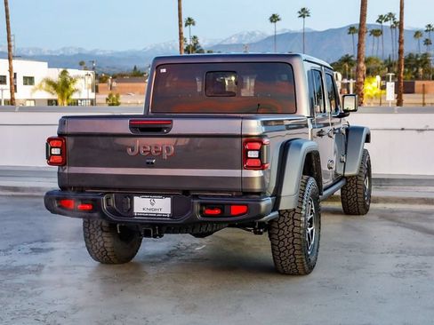 New 2026 Jeep Gladiator Rubicon w/ Steel Power Dome Hood Package AWD/4WD image 9