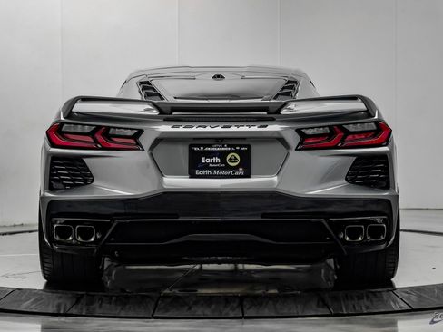 Used 2022 Chevrolet Corvette Stingray Preferred Cpe w/ Z51 Performance Package RWD image 16