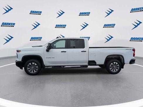 Used 2025 Chevrolet Silverado 2500 Custom w/ Custom Value Package image 5