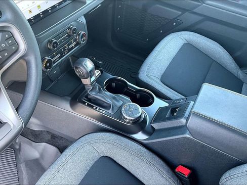 Used 2025 Ford Bronco 2-Door AWD/4WD image 8