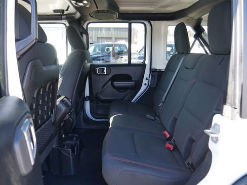 Used 2021 Jeep Wrangler Unlimited Rubicon image 14