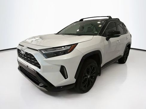 Certified 2024 Toyota RAV4 XSE w/ Advanced Technology Package AWD/4WD image 3