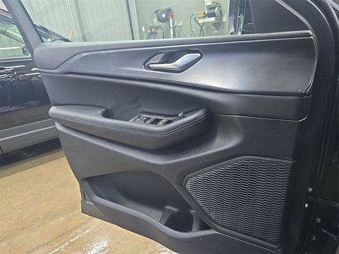 New 2025 Jeep Grand Cherokee L Altitude image 26