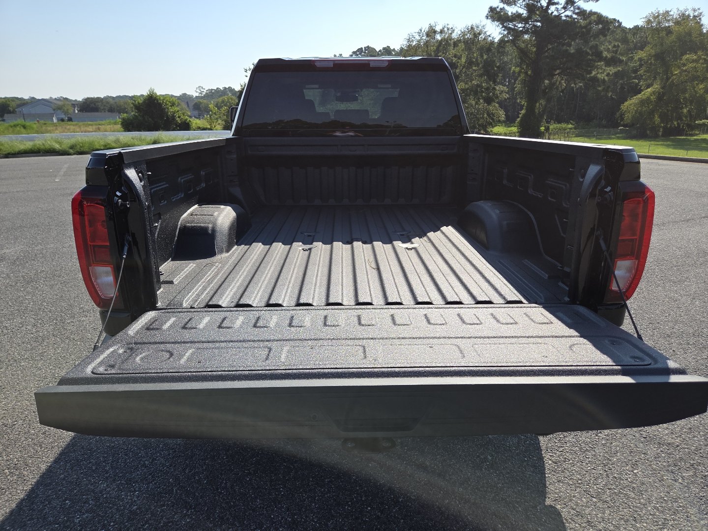 New 2026 GMC Sierra 2500 Pro w/ 1SA Pro Safety Plus Package AWD/4WD image 22