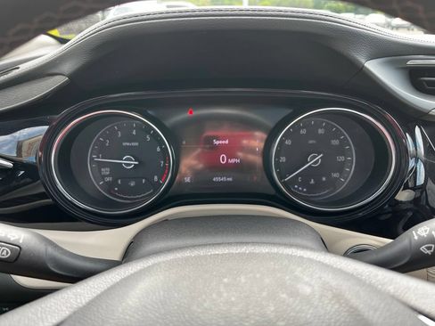 Used 2022 Buick Encore GX Select w/ Experience Buick Package FWD image 12