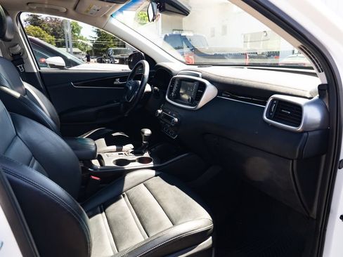 Used 2020 Kia Sorento EX AWD/4WD image 25