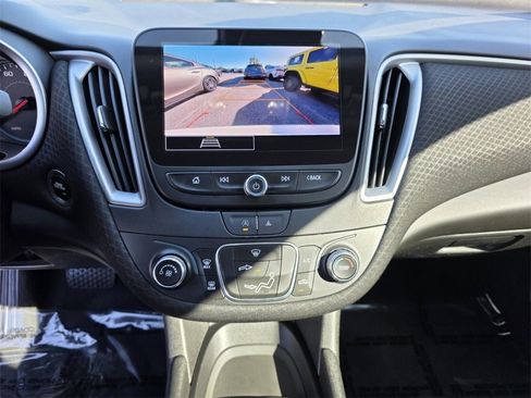 Used 2023 Chevrolet Malibu RS image 22