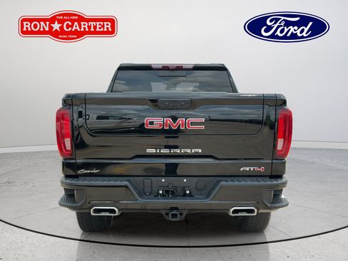 Used 2024 GMC Sierra 1500 AT4 w/ Technology Package AWD/4WD image 5
