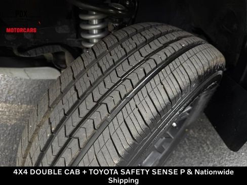 Used 2021 Toyota Tacoma Limited AWD/4WD image 31