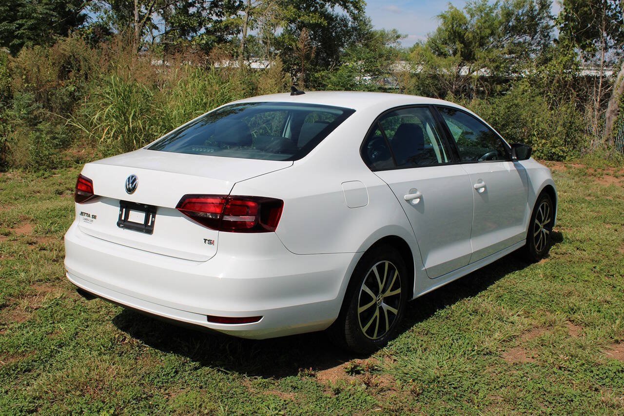 Used 2016 Volkswagen Jetta SE FWD image 7