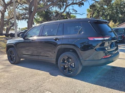 New 2025 Jeep Grand Cherokee L Limited w/ Black Appearance Package image 5
