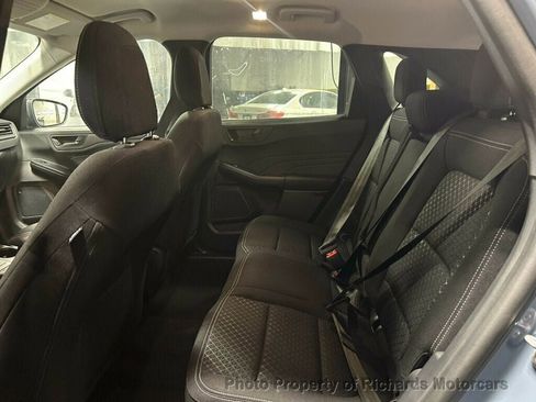 Used 2025 Ford Escape Active AWD/4WD image 16