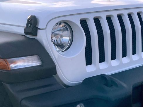 Used 2019 Jeep Wrangler Unlimited Sport S AWD/4WD image 28