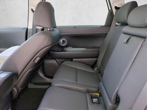 Used 2026 Hyundai Palisade FWD Hybrid image 18