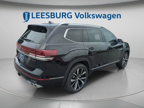 Used 2026 Volkswagen Atlas SEL Premium R-Line AWD/4WD image 6