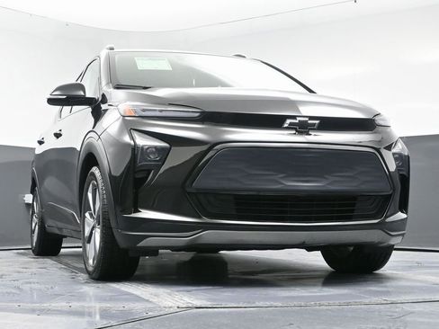 Used 2023 Chevrolet Bolt EUV LT w/ Convenience Package image 49