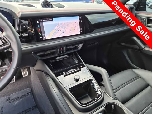 Used 2025 Porsche Cayenne GTS image 23