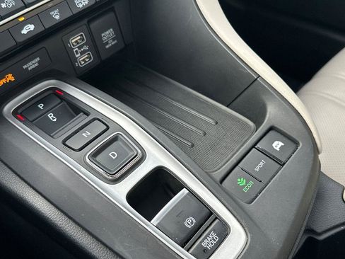 Certified 2019 Honda Insight Touring image 21