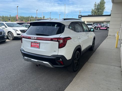 New 2026 Kia Seltos EX w/ EX Sunroof Package image 4