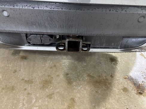 Certified 2022 Ford Explorer XLT w/ Equipment Group 202A image 27