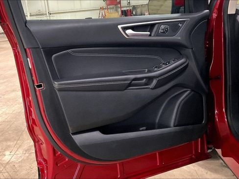 Certified 2024 Ford Edge Titanium AWD/4WD image 21
