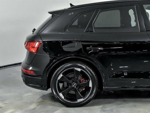 Used 2020 Audi SQ5 Premium Plus w/ Premium Plus Package image 17