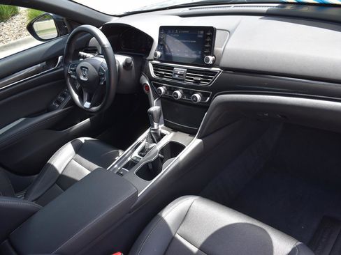 Used 2020 Honda Accord Sport image 13