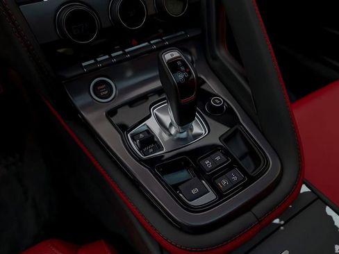 Used 2024 Jaguar F-TYPE R AWD/4WD image 37