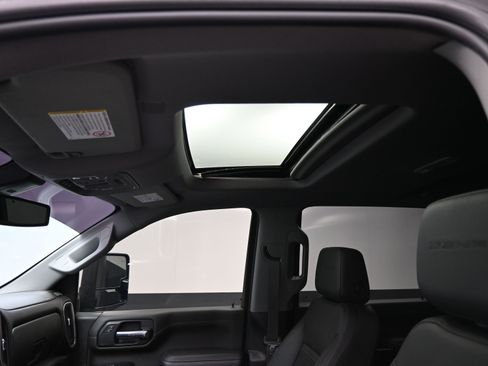 Certified 2022 GMC Sierra 3500 Denali image 25