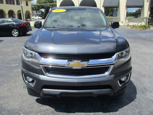 Used 2017 Chevrolet Colorado LT w/ LT Convenience Package RWD image 6