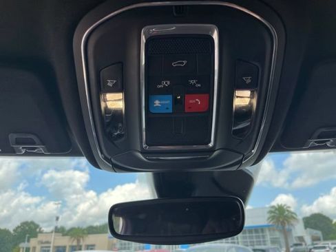 Used 2022 Jeep Grand Cherokee L Laredo AWD/4WD image 25