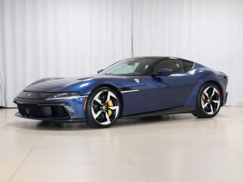 Used 2025 Ferrari 12Cilindri RWD image 31