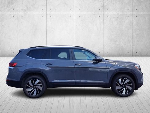 New 2026 Volkswagen Atlas SE image 4