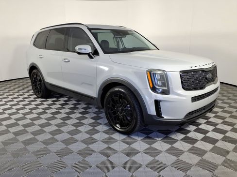 Used 2021 Kia Telluride EX w/ EX Premium Package AWD/4WD image 5